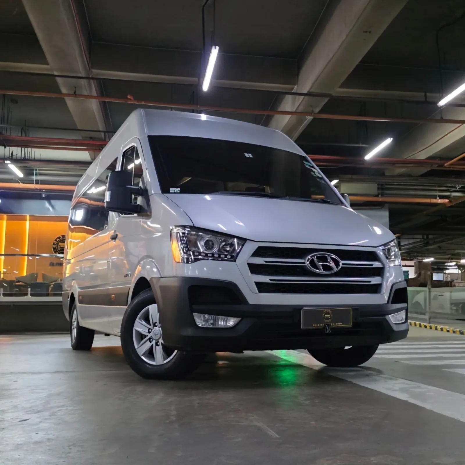 2018 Hyundai H350 DLX 2.5L DSL MT